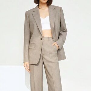 CLOSET CLEAROUT Aritzia Babaton Agency Wool Blend Blazer Size 2XS